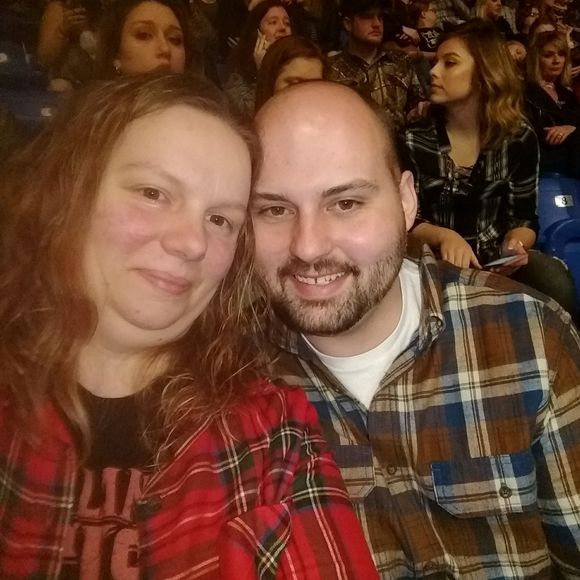 Meet your Posher, Amanda - Picture 1 of 1